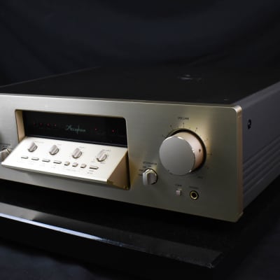 Accuphase C-275 Stereo Control Amplifier w/AD-275 Phono equalizer  in Very Good Condition image 3