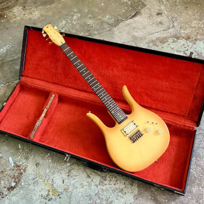 1980's Hondo ll Guitarlin Longhorn 31 Frets Active Preamp w