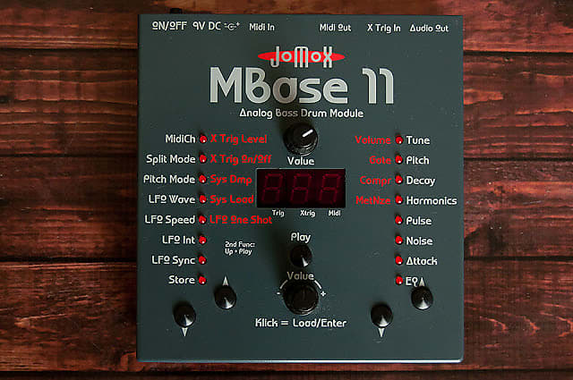 JoMox M Base 11 Analog kick-Bass | Reverb