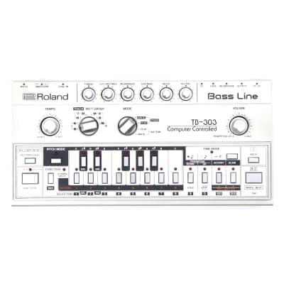 1982 Roland TB-303 Bass Line Computer Controlled Synthesizer Module – Super Clean Vintage Original TB303 BassLine Analog Synth in Rare Original Box (197500)