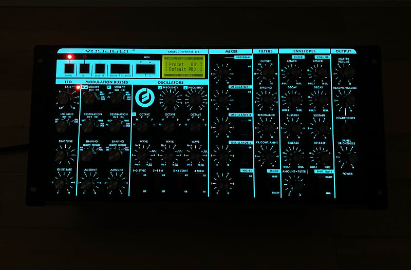 Moog Minimoog Voyager RME Rack Mount Edition Monophonic Synthesizer