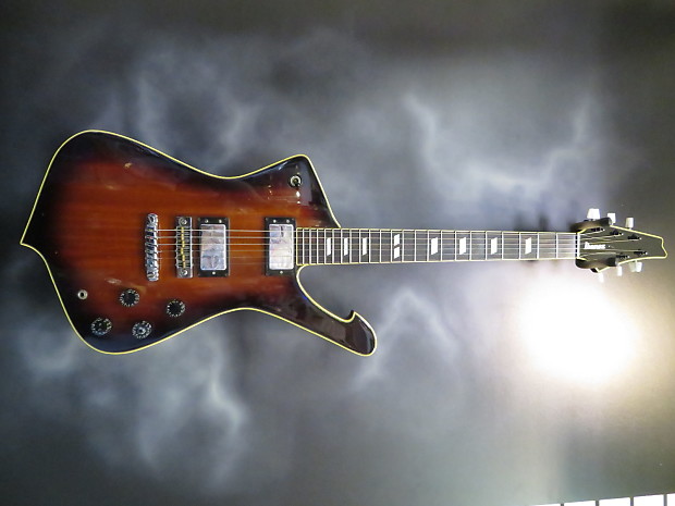 Ibanez Iceman IC200