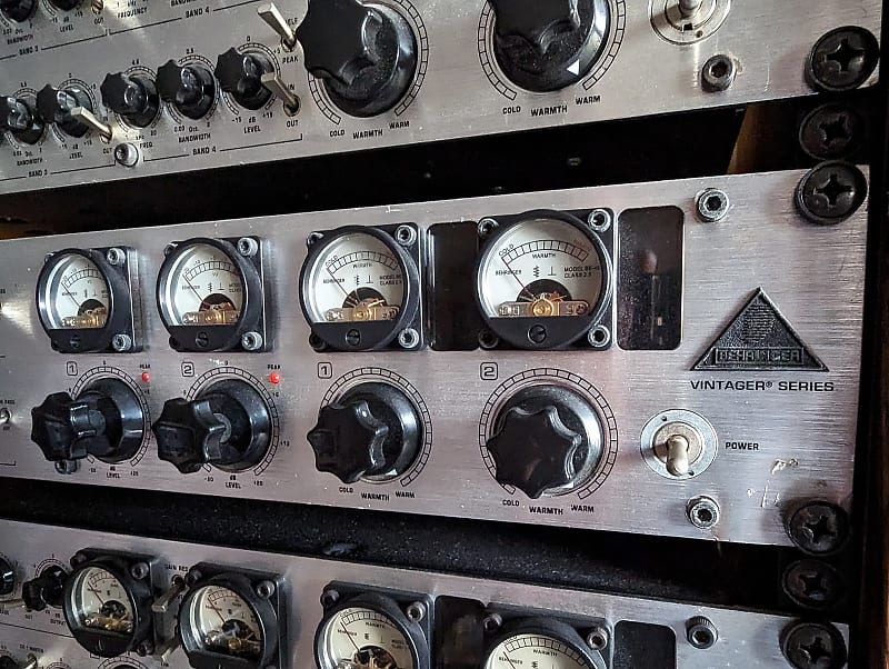Behringer T1951, T1952, T1953, T1954 | Reverb Behringer T1951, T1952, T1953, T1954 | Reverb