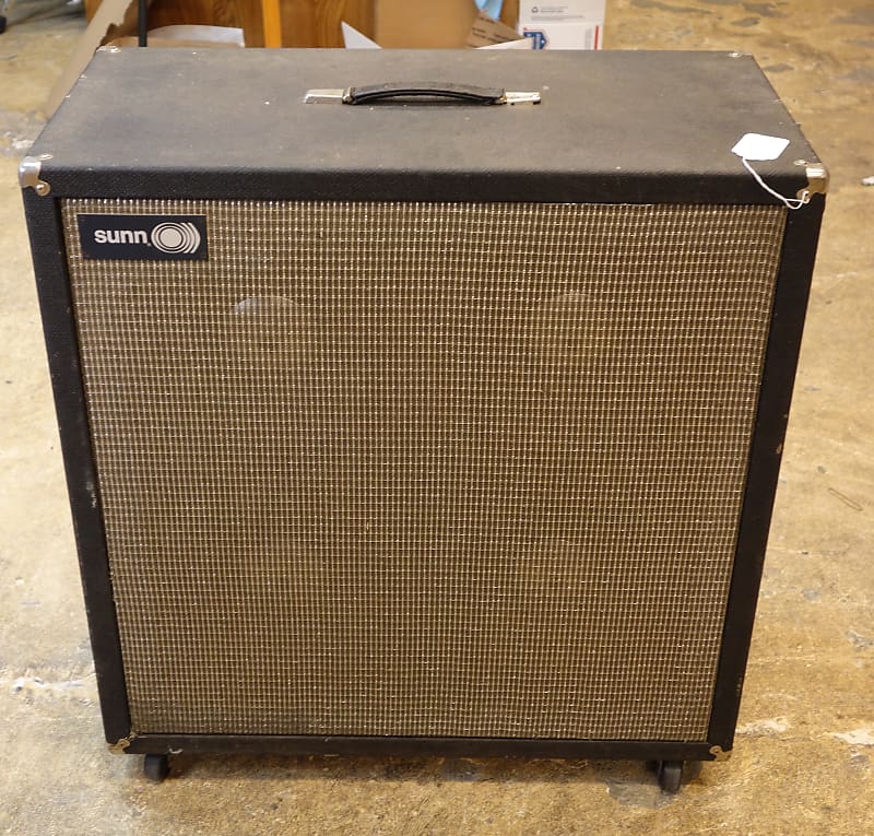 Vintage Sunn 4x12 412 S electric guitar cabinet (original speakers)