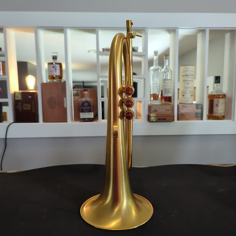 Van Laar OIRAM Sandval gold-plated