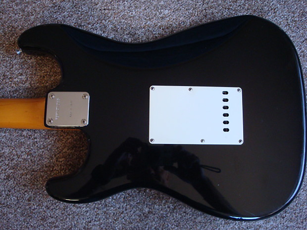 Fernandes RST-50 