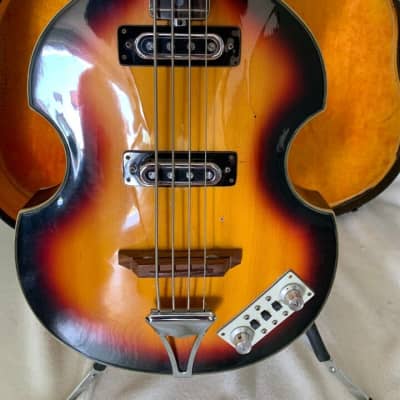 Vintage Early 70's Made In Japan Univox Matsumoku Violin Bass w/Original Case VG image 6