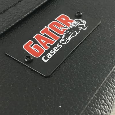 Gator Cases HardShell Wood Case 3/4-Size Acoustic Guitar Hard Case Black Tolex image 11