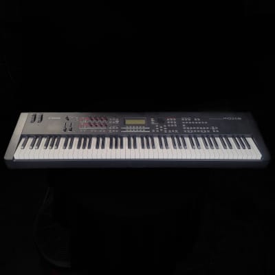 Yamaha MO8 Keyboard 88-Key Synthesizer