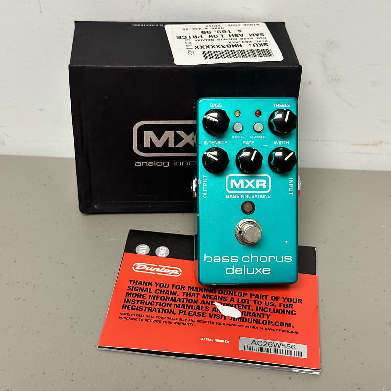 MXR M83 Bass Chorus Deluxe