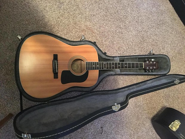 Washburn d8 acoustic deals guitar