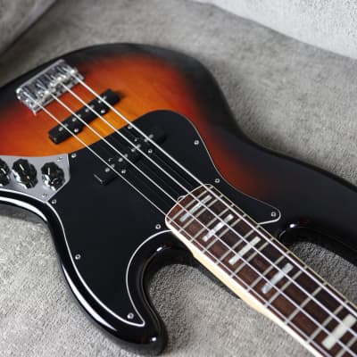 Fender American Deluxe Jazz Bass with Rosewood Fretboard 2012 - 3-Color Sunburst image 15