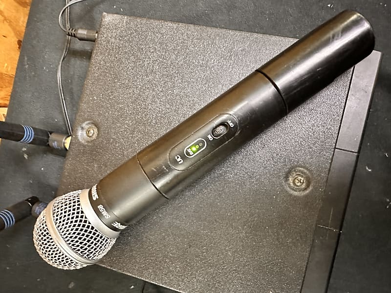 SHURE UC4-UB Wireless Microphone Receiver 692-716 MHz with