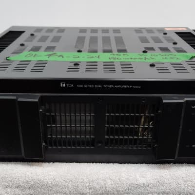 Yamaha P2100 Natural Sound Professional Series P2100 Power