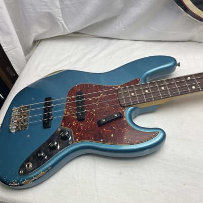 Fender Custom Shop '64 Jazz Bass Relic 4-string J-Bass with COA + Case 2023 - Ocean Turquoise / Rosewood fingerboard image 2