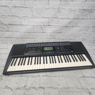 Yamaha PSR-320 76-Key Keyboard