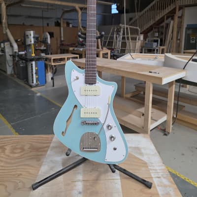 AddicTone Custom Guitars ARENA ECHO Trans Purple [SN 489] (01/29