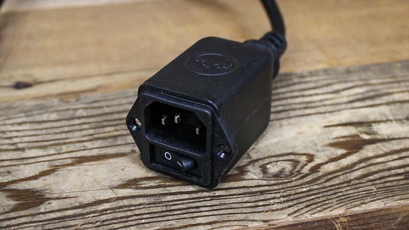 Temple Audio IEC AC Mains Micro Module w/ IEC to NEMA5-15 Adapter