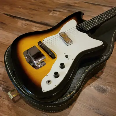 1965 Holiday Harmony H14 Bobkat Silhouette Sunburst Guitar Original Excellent Condition & Player image 4