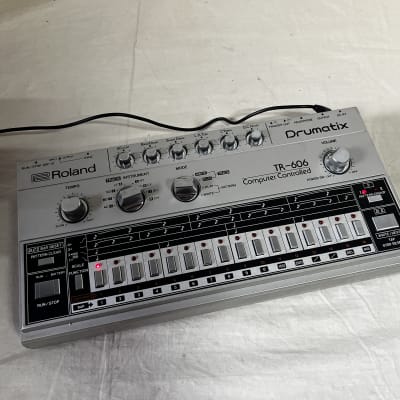 Roland TR-606 Drumatix Computer Controlled Vintage Drum Machine w/ power supply
