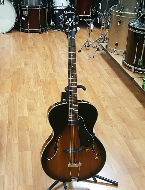 Washburn hollow online body guitar