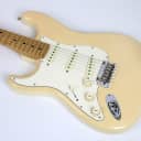 2017 Fender American Professional Stratocaster with Maple Fretboard Left-Handed - Olympic White