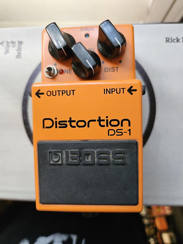 ギター Keeley BOSS DS-1 Ultra New Boss DS-1 vs Boss DS-1 Keeley Ultra Mod - YouTube