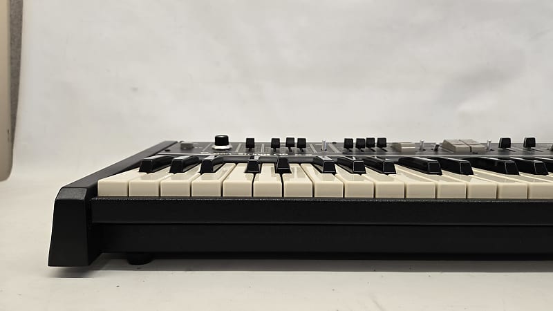 Roland RS-09 44-Key Organ / String Synthesizer | Reverb