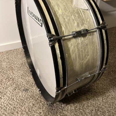 Ludwig 10" x 26" Scotch Marching Bass Drum 60s - White Marine Pearl image 4