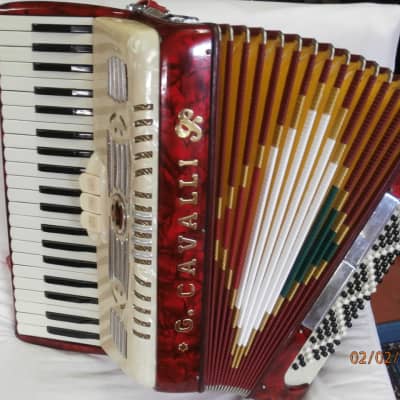 Vintage G. Cavalli 120 bass piano accordion 1970-1980 red and cream marble image 21