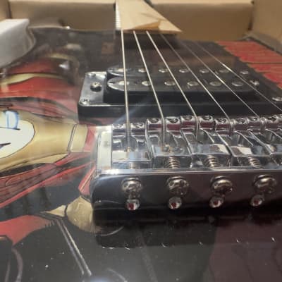 Peavey “FULL SIZE” LIMITED EDITION IRON MAN ROCKMASTER SIGNED BY STAN LEE (never played) with all accessories & photo of STAN SIGNING IT!! image 9