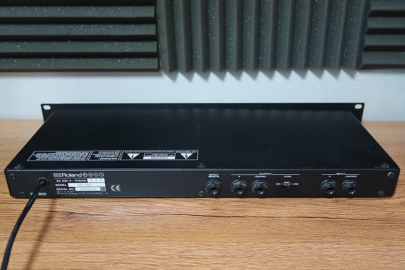 Roland RE-800 Digital Echo (230 volt) | Reverb