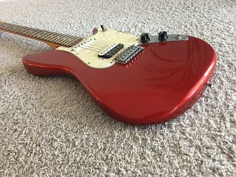 Fender Cyclone Deluxe Series 2006 Candy Apple Red MIM 60th Fender Cyclone Deluxe Series 2006 Candy Apple Red MIM 60th