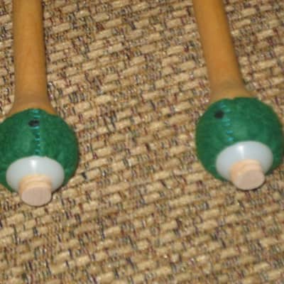 ONE pair new old stock Regal Tip 605SG (Goodman #5) Ultra Staccato Saul Goodman Timpani Mallet, small ball covered w/ two layers of tightly wound green felt, maple shaft -- Ideal for recording. Clean rhythmical articulation, especially on low tones image 4