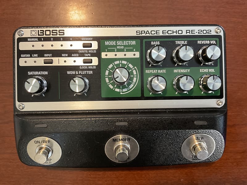 Boss RE-202 Space Echo