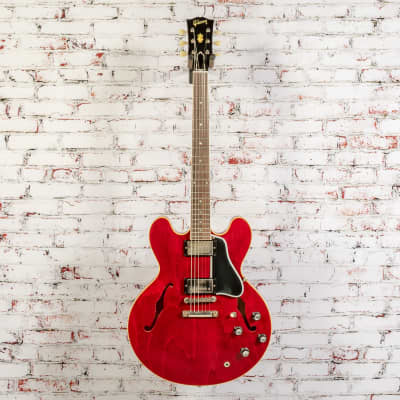Gibson - 1961 ES-335 Reissue - Semi-Hollow Electric Guitar - Ultra Light Aged 60s Cherry - w/ Black/Yellow Custom Shop Hardshell Case - x1665 image 2