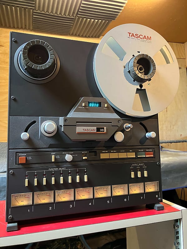 TASCAM 38 1/2 8 TRACK REEL TO REEL TAPE RECORDER 1980's -Grey