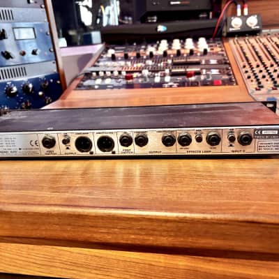 Tech 21 SansAmp RBI Rackmount Bass Preamp | Reverb UK