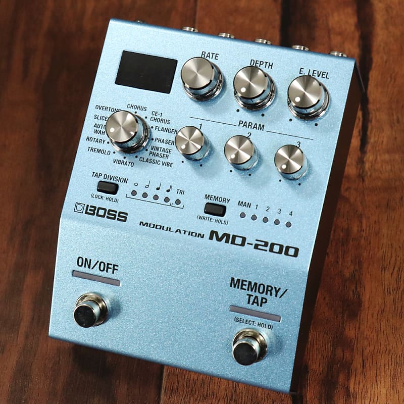 世界的に BOSS Modulation MD-200 エフェクター