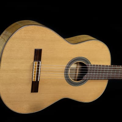 David Duyos - Cedar luthier handmade guitar - French Polish 2024 - French polish image 8