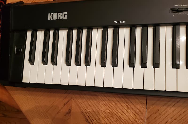 Korg SP-100 88-Key Hammer Action Digital Stage Piano