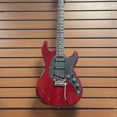 G&L S-500 in Clear Red 1986 w/OHSC for sale