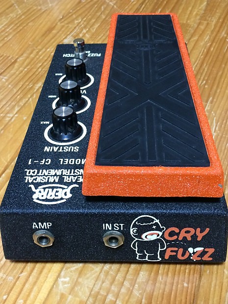 Pearl CF-1 Cry Fuzz 70s Orange/black with original bag. | Reverb