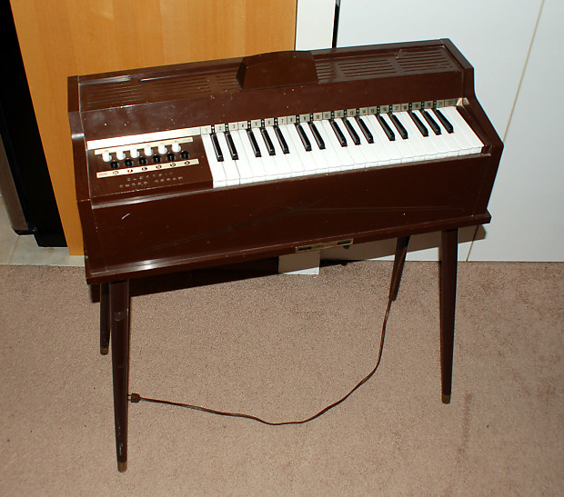 orgue electrique vintage