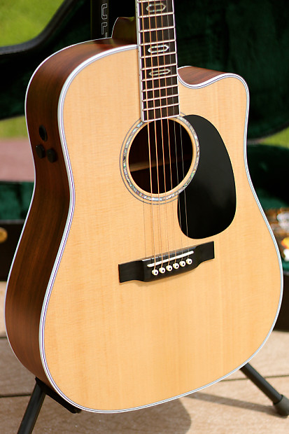 Martin top dc aura