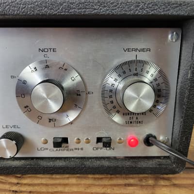 1967 Peterson Model 400 Strobe Tuner with Astatic mic image 3