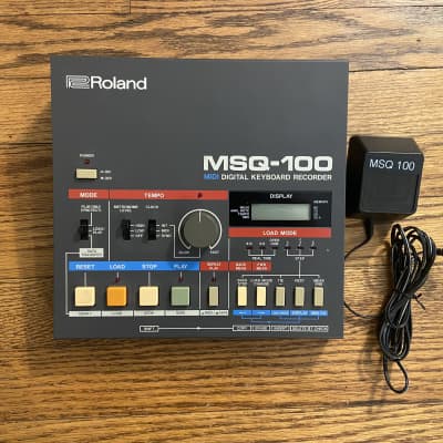 Roland MSQ-100 MIDI Digital Keyboard Recorder 1984 - 1986 - Black