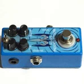 Myth FX Triton USA Chorus - Tremolo. - Reverb - Phase
