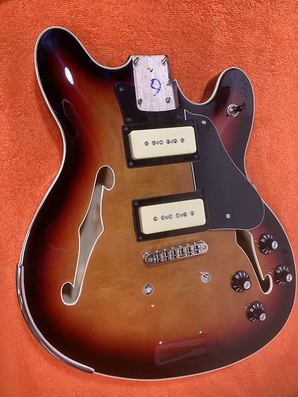 ギター SQUIRE Stratocaster P90 Squier P90 Stratocaster Sunburst | Reverb