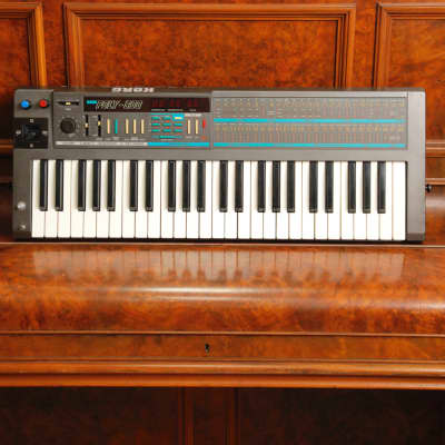 Korg Poly-800 8-Voice Analogue Synthesiser 1980s Pre-Owned